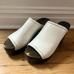 No 6 white sandal clog
